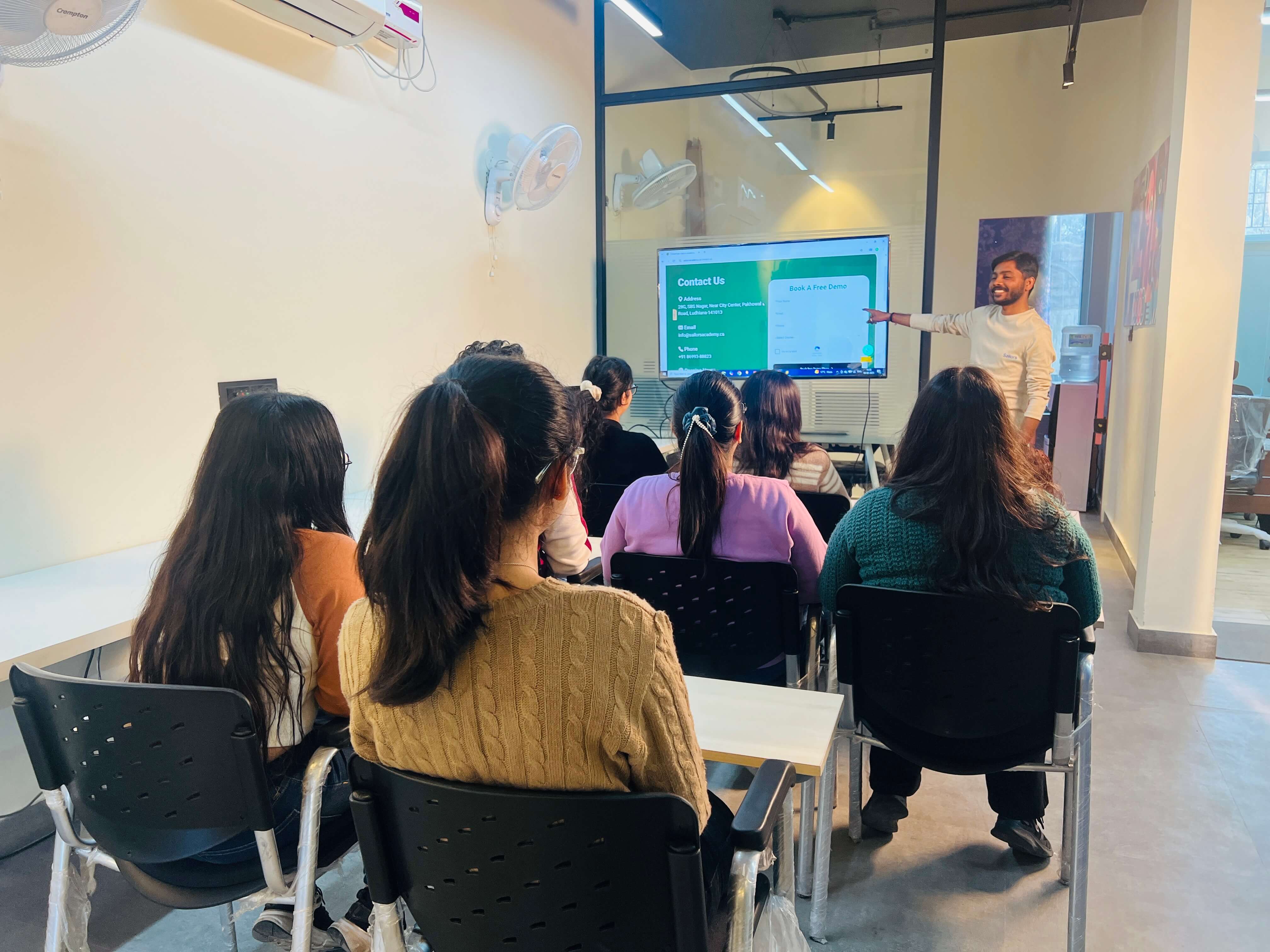 Sailors Academy - Slide 5